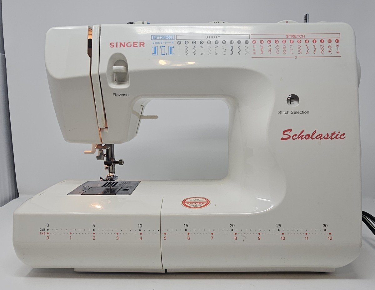 Singer Scholastic Model 6510 Sewing Machine with Pedal And Storage