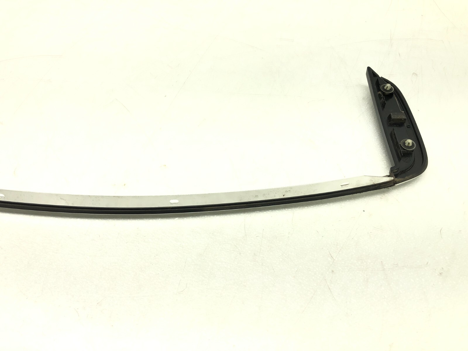 2014-2017 MASERATI GHIBLI S LEFT DRIVER SIDE ROOF WINDOW MOLDING CHROME OEM.