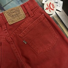 Vintage Levi's 560 Loose Fit Brown Tab Red Denim Shorts Men's 24 Made In USA