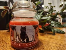 Rare 'Trick Or Treat' Vintage Yankee Candle