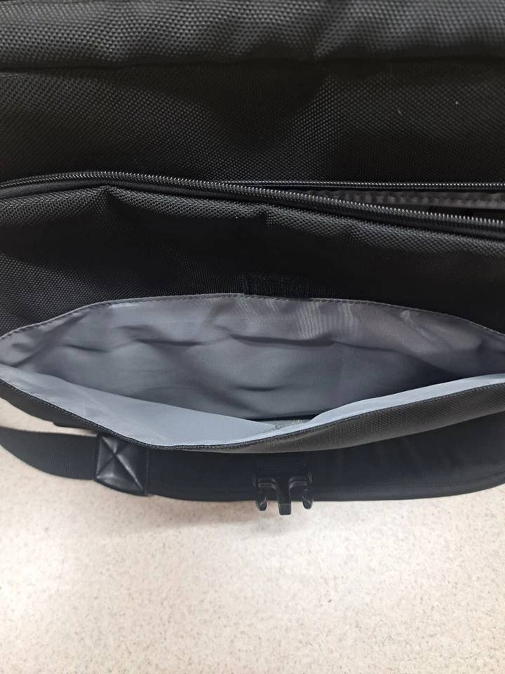 H.P. Bolsa para portátil de 17 pulgadas de marca Foto 4 de 4