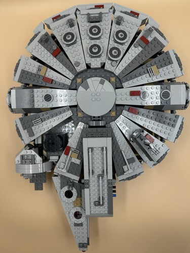 LEGO Star Wars: Millennium Falcon (75105) - Used As Is - With Figs - 第 13/24 張圖片