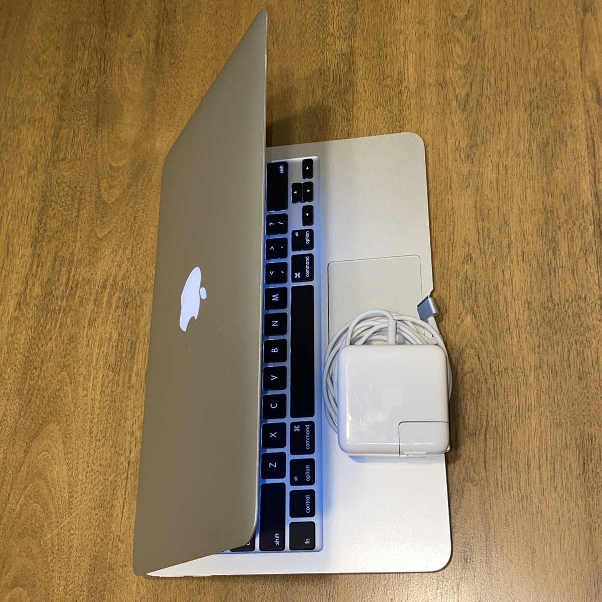 MacBookAir 11インチ A1465 Core i5 Apple MacBook Air A1465 11.6