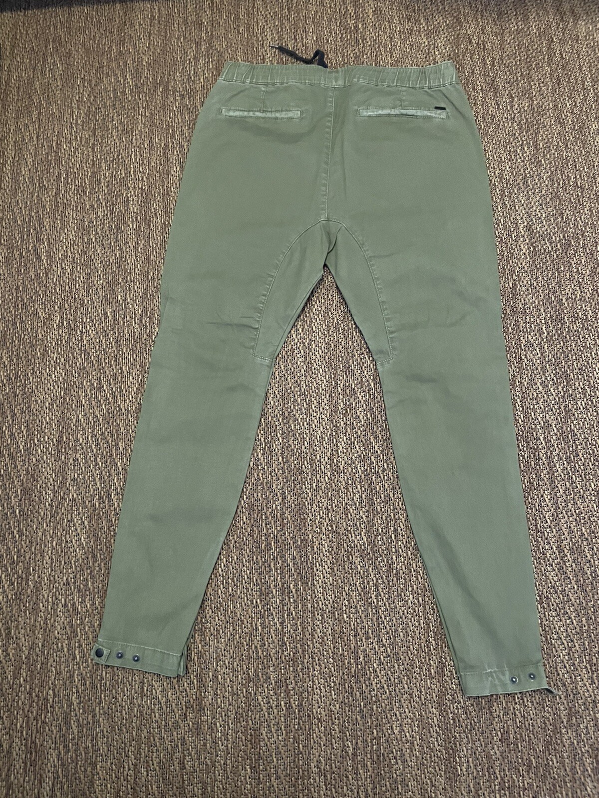 Stylish Medium Wash Jeans for Everyday Comfort and Style-image