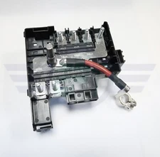 84354721 For 2017-2019 Sierra Silverado Engine Compartment Fuse Distribution Box