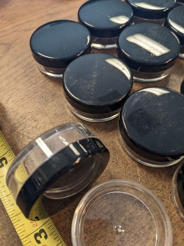 21 small containers plastic w/screw on lid lot S53 - Picture 3 of 3