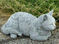 Frostfeste Steinfigur Kater Timmy 27 cm schlafend Steinguss Garten Deko Katze