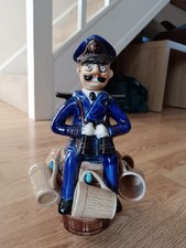 Vintage captain of the ship maritime ceramic rum/whisky decanter with 6 Tankards