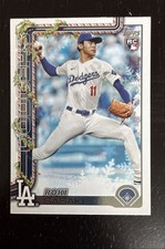 2025 Topps Holiday - Roki Sasaki #H23 Holiday Variation Back (RC)