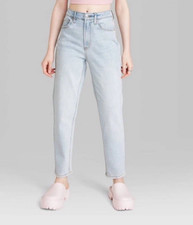 NWT Wild Fable High Rise Tapered Jeans Light Wash- Size 2 28" Inseam 