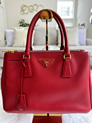 Authentic PRADA Galleria Saffiano 2Way Shoulder Cross Handbag Red Medium 