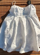 NWT Pretty Little Thing White Woven Extreme Puffy Babydoll Mini Holiday Dress 16