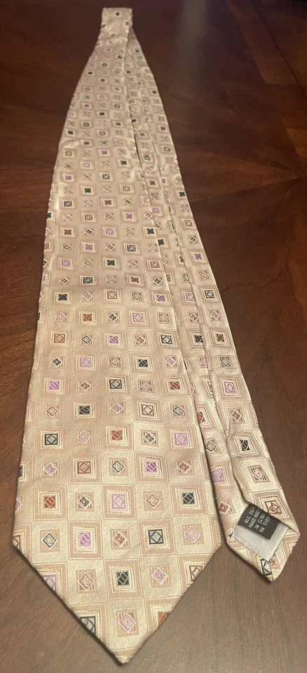 Steve Harvey Collection Hand Made 100% Silk Men’s Neck Tie Made In China - Image 3 of 4