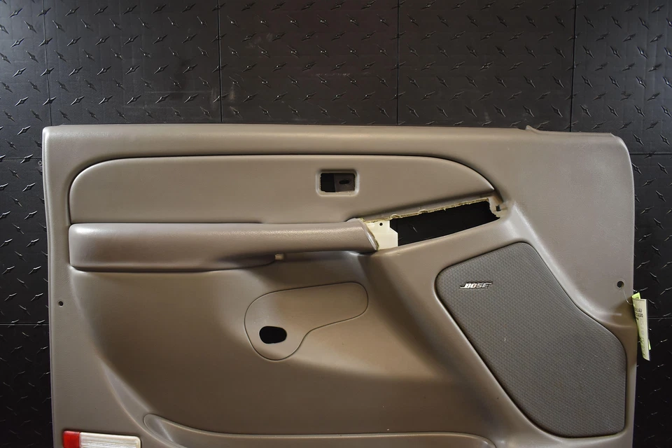 2006 GMC Yukon XL1500 Driver LH Left Pewter-922 Front Door Trim Panel Foto 3 de 4