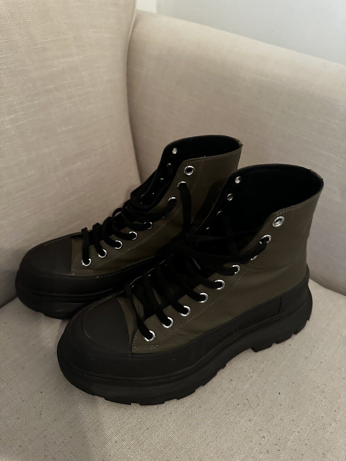 Alexander McQueen Tread Slick Leather Men’s Boots Size 42 EU / 9 US Green  Black