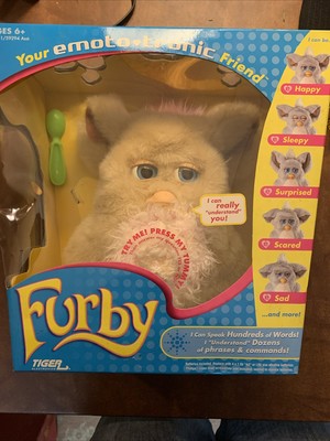 Furby 2005 Hasbro Emototronic Blue Eye Pink Hair Green Spoon NIB