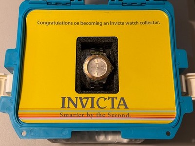 Invicta Pro Diver Men's Watch ~ Model 13858 ~ With 3-Slot Dive Impact Case!
