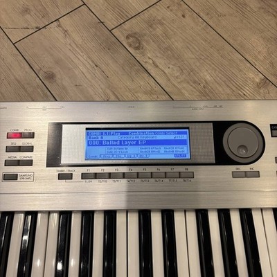 Korg Triton Le 61 Tasten Keyboard Synthesizer Music Le61 Silver w