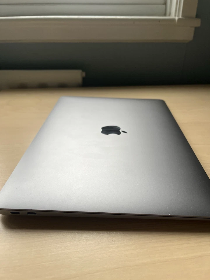 Apple MacBook Air 13" 2020 · i5 · 8GB · 256GB, photo 4 of 5