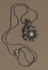 CADENA POTENCIADORA COLGANTE FLOR PERLA ORO 18K PLATA ESTERLINA BARBARA BIXBY #8