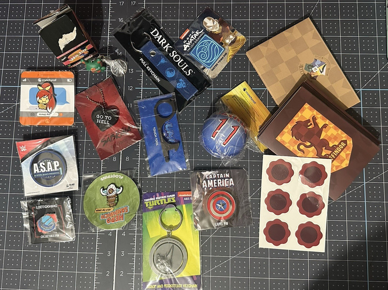 Lot Of Loot crate Items! Random goodies from hit movies/shows/games! LOOK