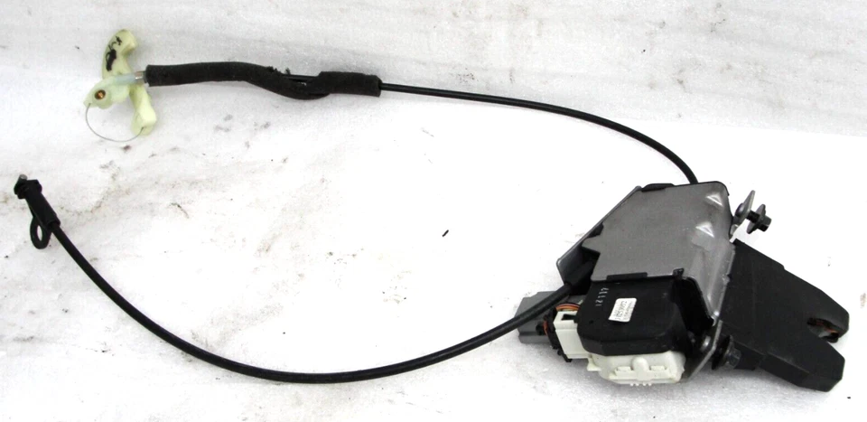 Conjunto de actuador de bloqueo de pestillo de maletero Volvo S60 S80 OEM 02-09 con liberación de emergencia Foto 2 de 3