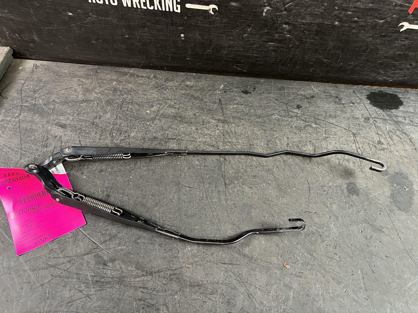 2002 MASERATI SPYDER FRONT LEFT & RIGHT WIPER ARMS