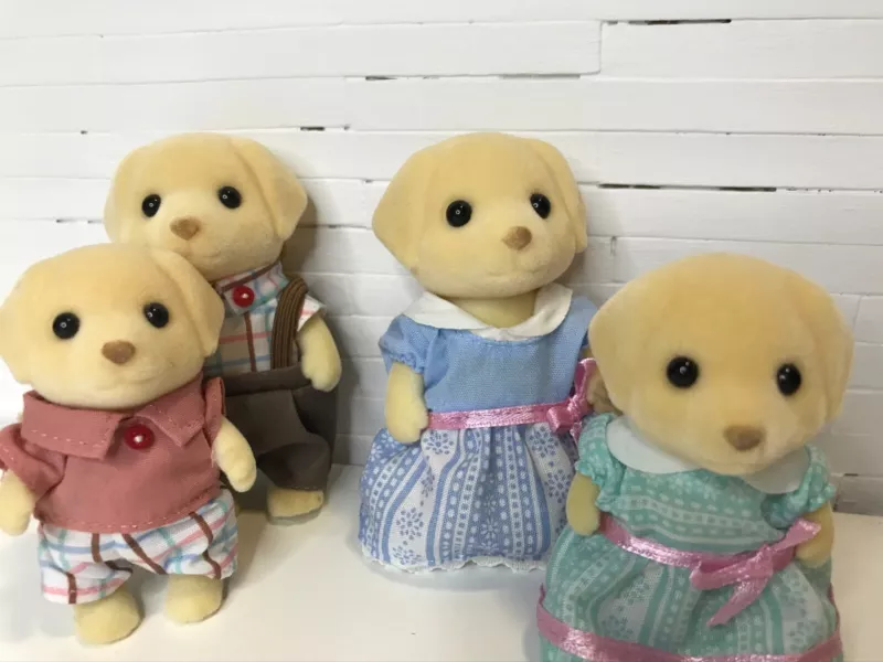 sylvanian families yellow labrador family