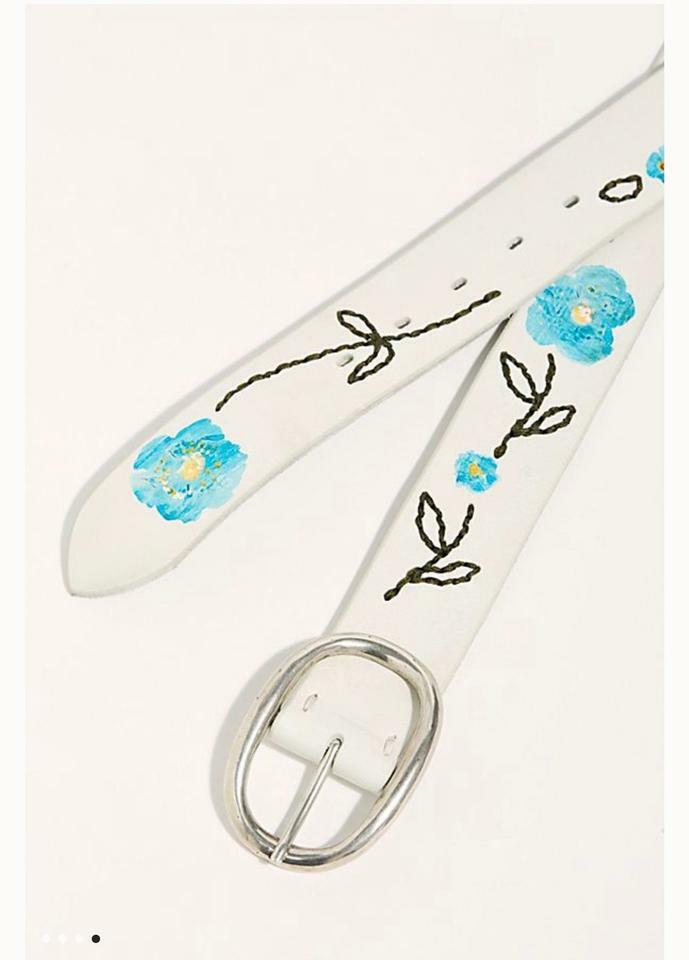Free People Antoinette Painted Leather Belt Blue Flower  display picture 3
