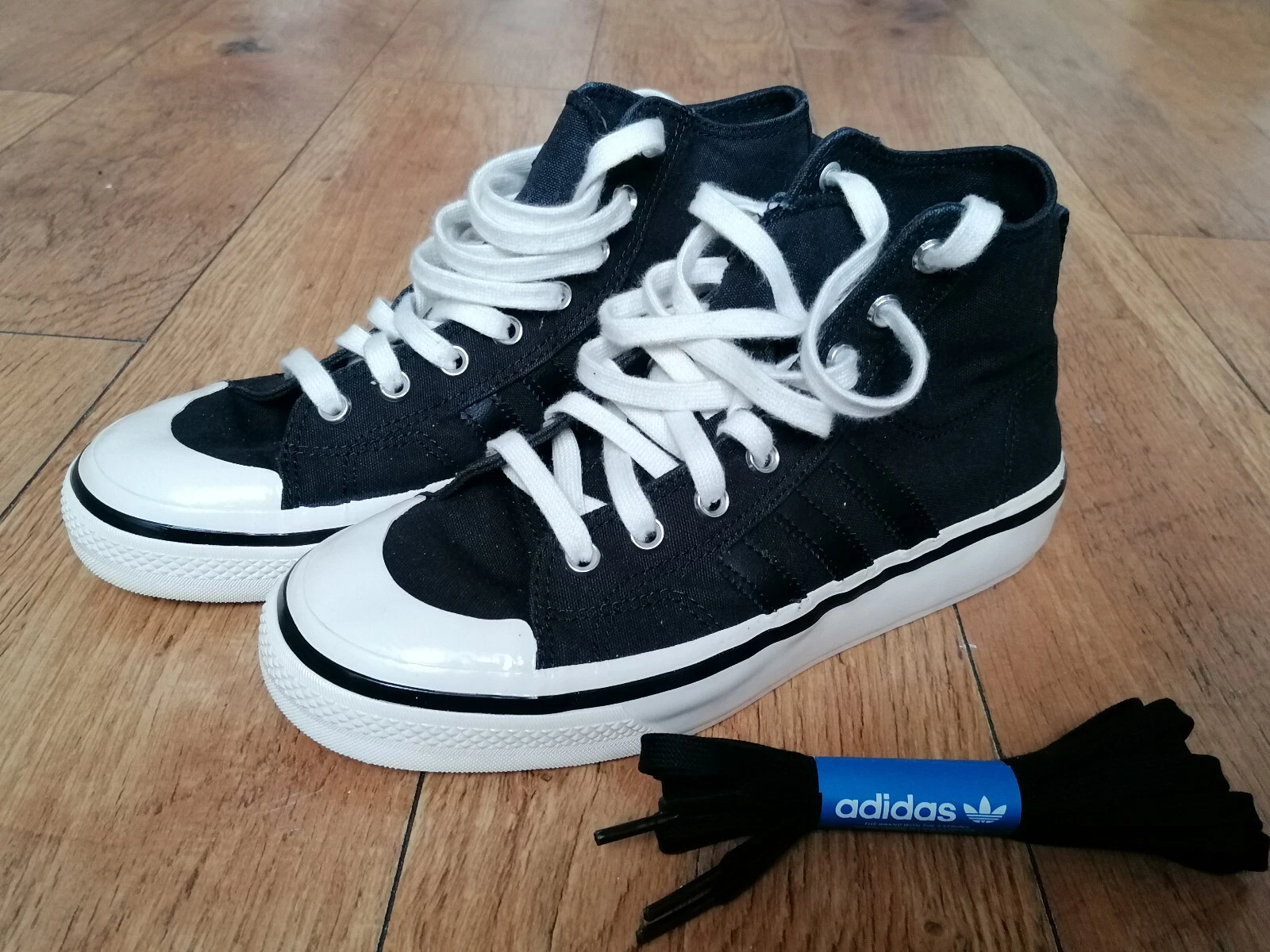 adidas originals nizza hi top RF74 UK7 nero e bianco crema