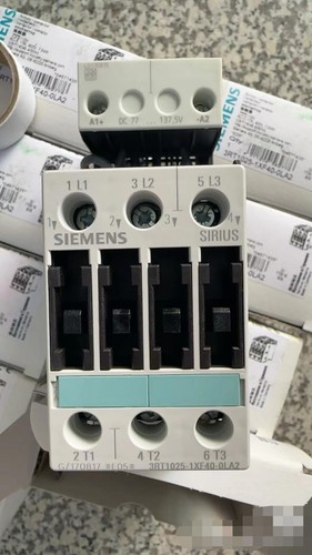 1pc NEW 3RT1025-1XF40-0LA2 Contactor - Picture 2 of 3