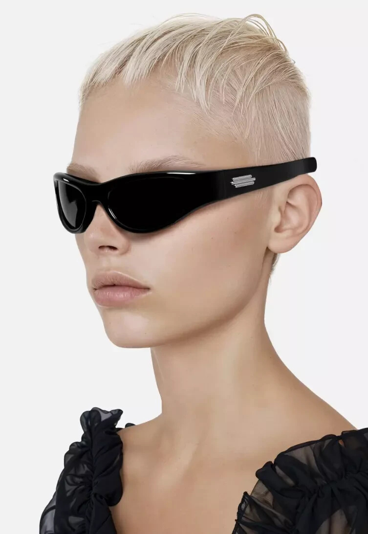 Gentle Monster x Jennie Jentle Salon Cheveux De Nini 01 Black Gray