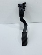 2015-2023 Jeep Renegade Accelerator Gas Throttle Pedal Assembly Oem 51980266 2015-2023 Jeep Renegade Accelerator Gas Throttle Pedal Assembly Oem 51980266