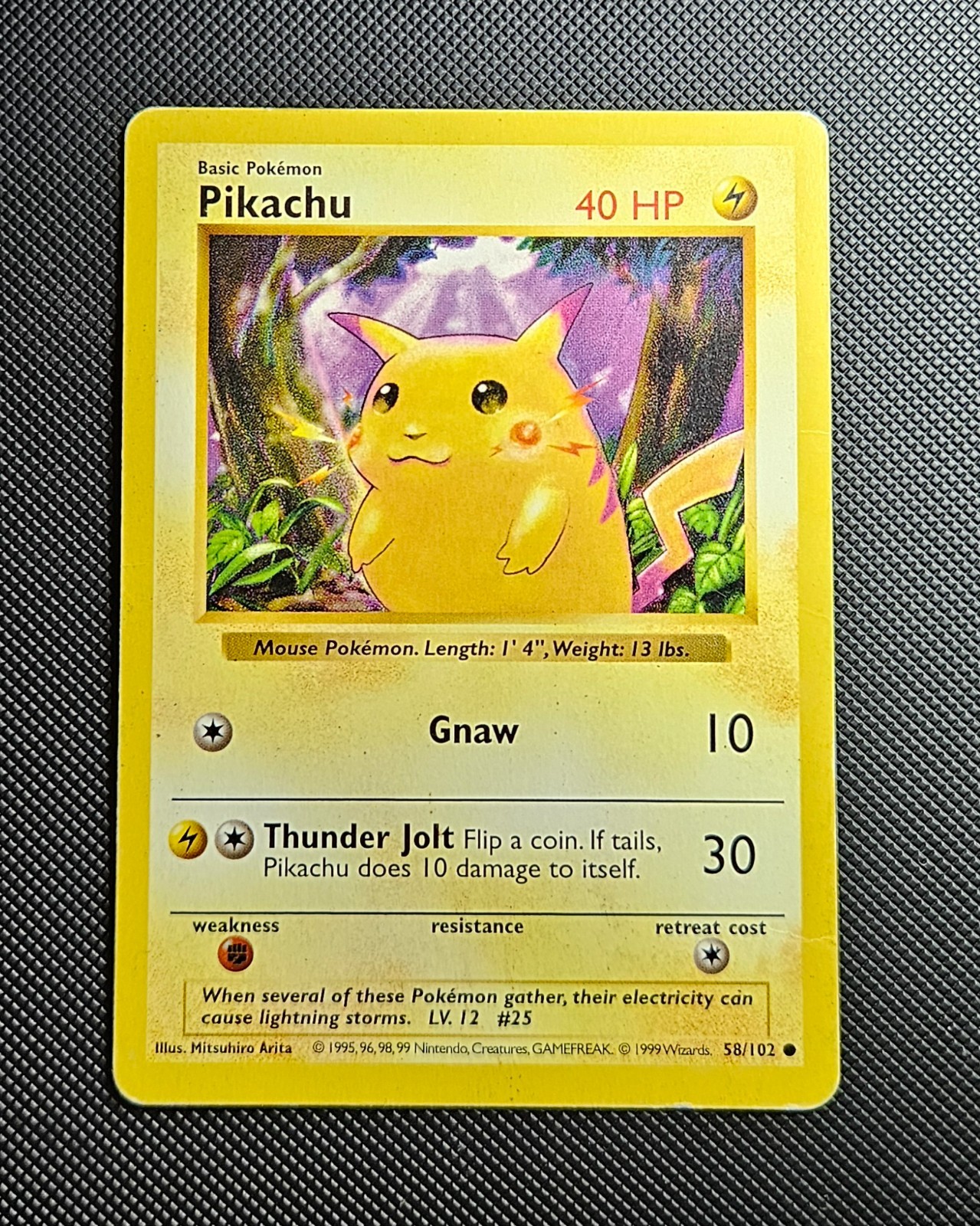 Pikachu (Red Cheeks) 058/102 Base Set (Shadowless) Regular