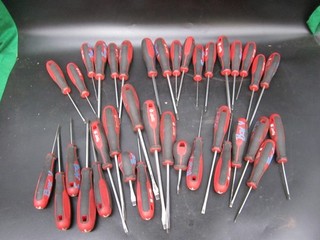 37 pc Milwaukee Screwdriver Lot Precision Phillips Flathead