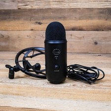 B-Stock Blue Microphones Black Yeti USB Micro...