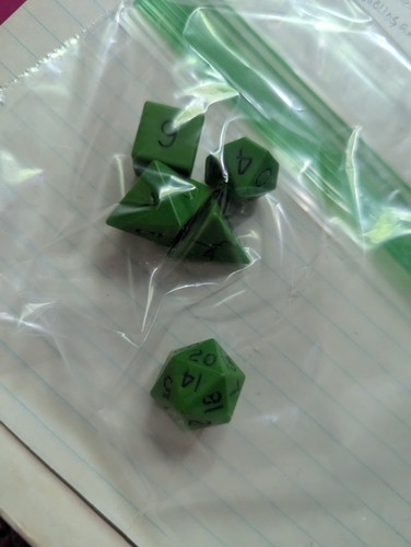 DND 1e BASIC RULES BOX SET 1 DUNGEONS & DRAGONS TSR 1011 - 5 GREEN DICE Vintage - Picture 6 of 12