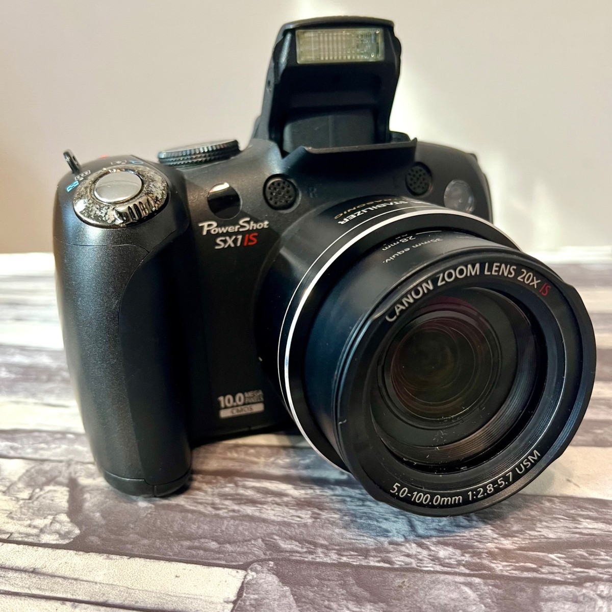 Canon PowerShot SX1 IS 10.0 MP 20x Zoom Digital Camera working
