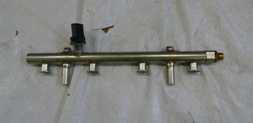 Original VW Polo 6C GTI Kraftstoffverteiler Einspritzleiste 06K133317G