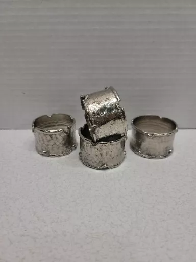 Silver Tone Chrome Metal Napkin Rings Place Setting Hammered Set