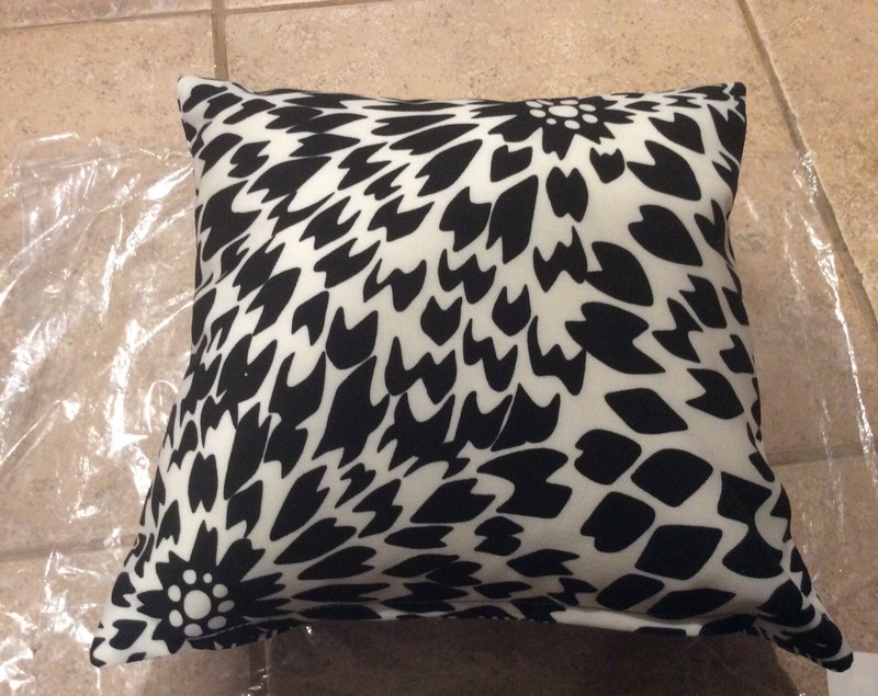 Missoni PILLOW 12”x12” Dacron Knife Edge Two Sided Black & White ColorModern NEW