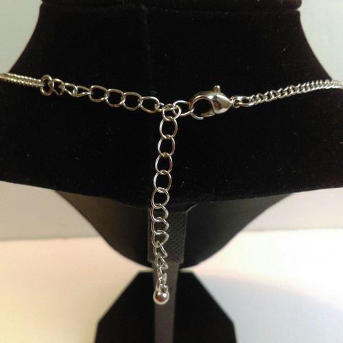 Silver Tone RUN Letters on Light bulbs 22 inches Chain Necklace. wj2 - Picture 4 of 4