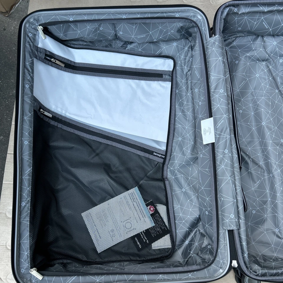 Juego de equipaje giratorio expandible rígido Samsonite Blackstone plateado de 2 piezas Foto 4 de 4