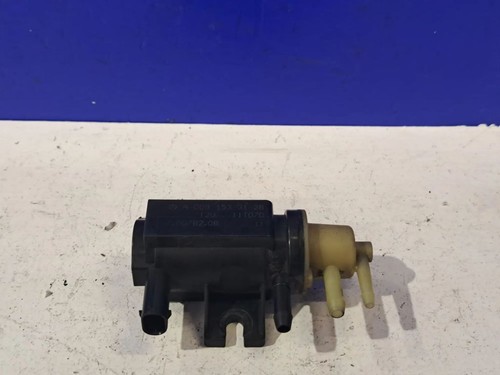 Mercedes-Benz E W212 2010 Diesel 125kW Turbolader Druckwandler Magnetventil