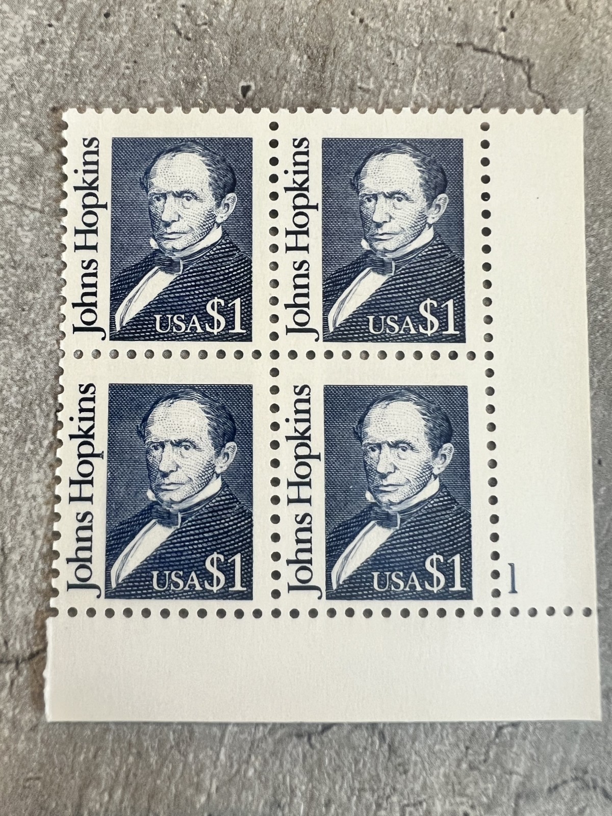 Foto 1 di 2