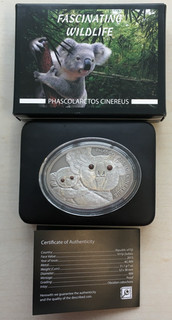 Künker: Fiji 10 Dollar 2013 Koala 1 Unze Feinsilber mit Halbedelstein