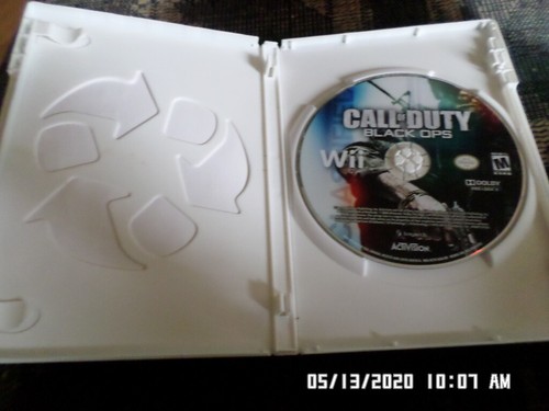 Call Of Duty Black Ops (Nintendo Wii) w/ Case - Picture 2 of 2
