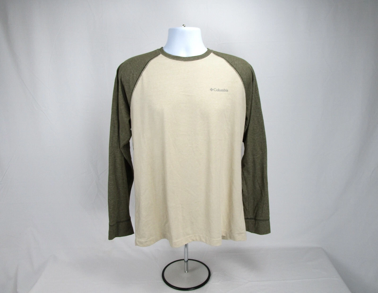 Columbia Activewear Long Sleeve T- Shirt Men's Sz M Beige Casual Sportswear