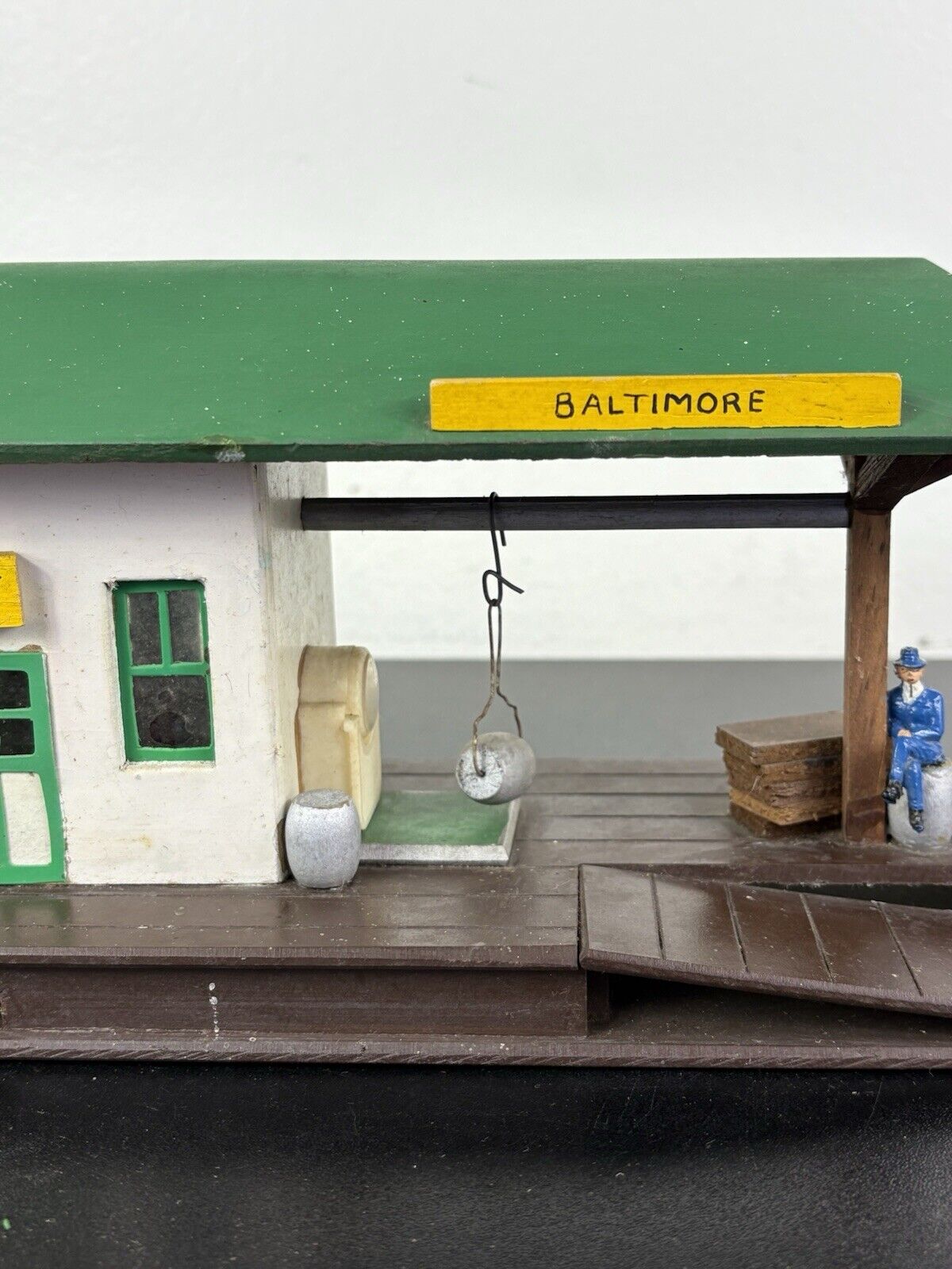 Picture 4 of 23