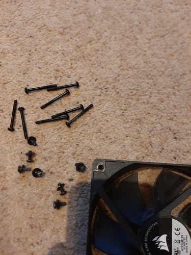 Corsair CW-9060009-WW SATA Power Cable Liquid CPU Cooler. - Photo 8/8